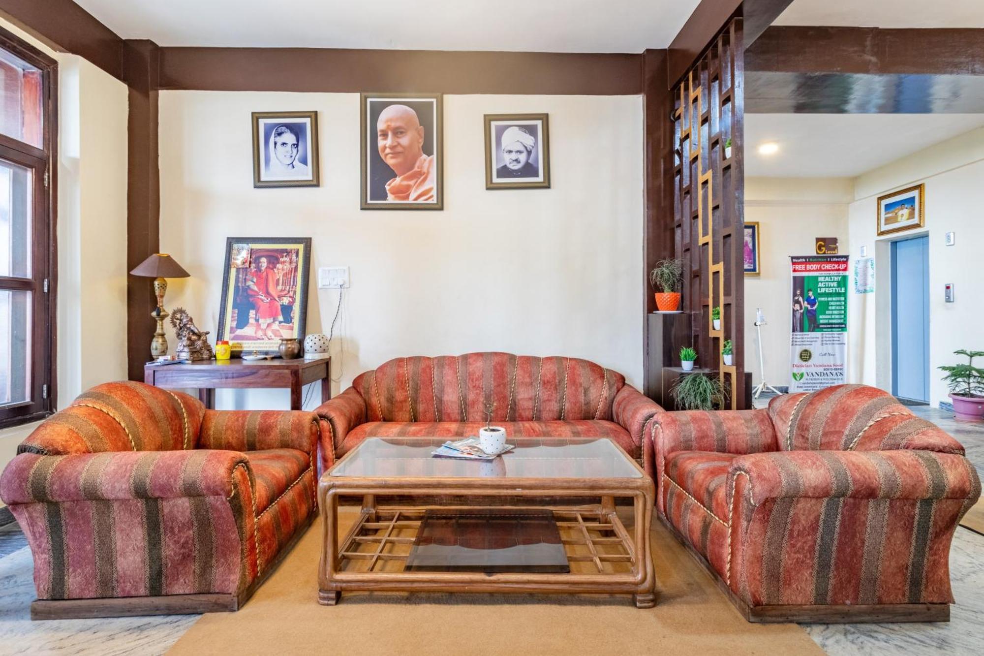 ホテル Treebo Shimla Ayurvedic Retreat クフリ エクステリア 写真