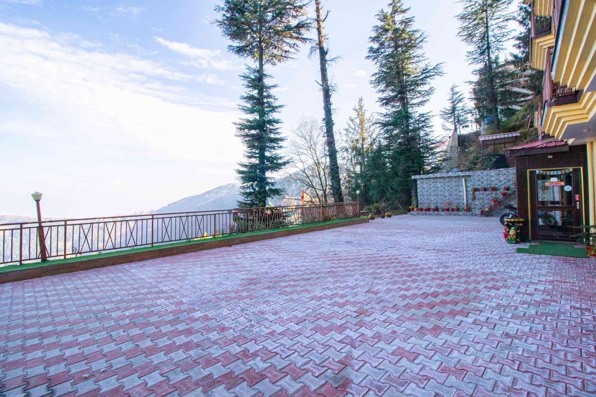 ホテル Treebo Shimla Ayurvedic Retreat クフリ エクステリア 写真