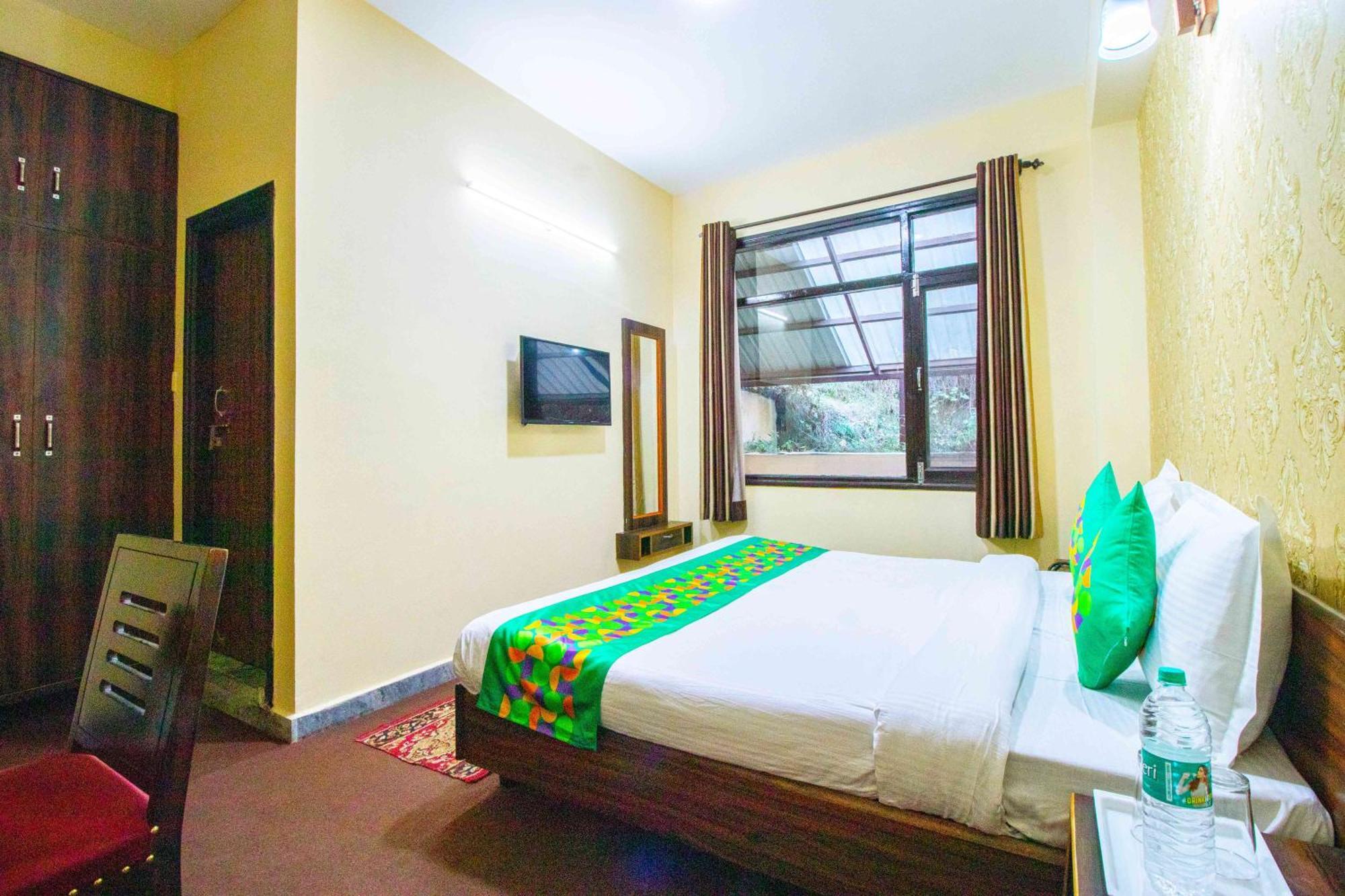 ホテル Treebo Shimla Ayurvedic Retreat クフリ エクステリア 写真